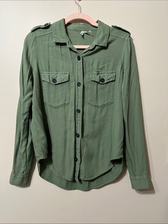 Mudd Tops - Mudd Lightweight Olive Green Button-Front Utility Shirt